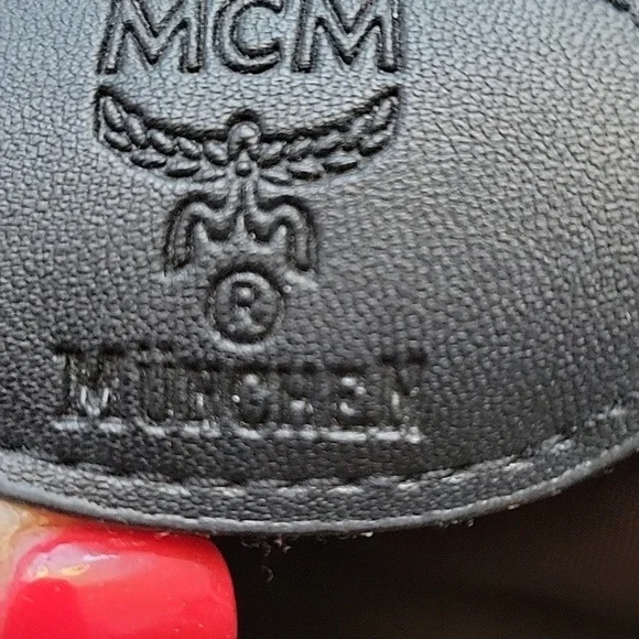 Inspired Crossbody Bag with Red and Green Strap - Picture 7 of 7